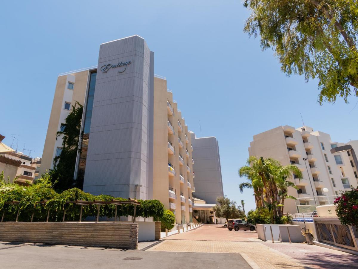 Sanders Ermitage On The Beach - Delightful 1-Bedroom Apartment With Sea View ลิมาซอล ภายนอก รูปภาพ